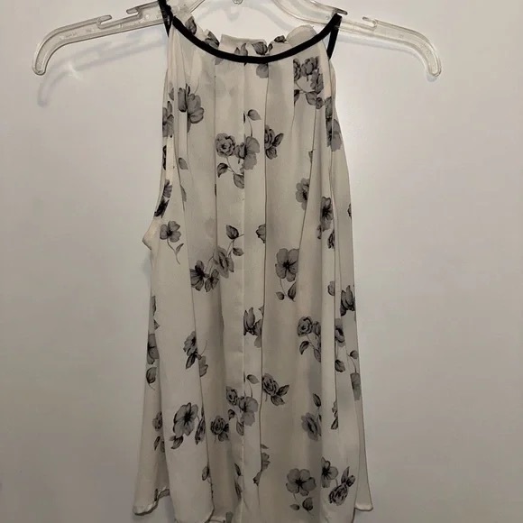 Sienna Sky Black and White Floral Top - Picture 4 of 8